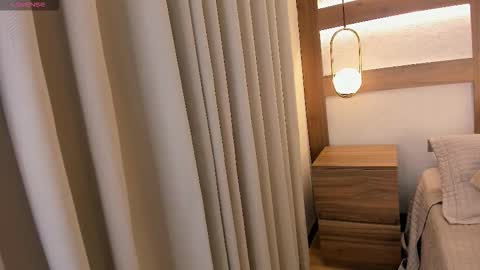 Snapshot of val_rossi chatting on January 7, 2026, 2:58 am Valentina online show from January 7, 2026, 2:58 am