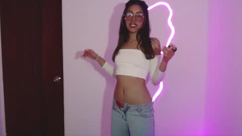 Snapshot of valcooky chatting on May 6, 2026, 4:08 am Hi I am Valcooky online show from May 6, 2026, 4:08 am