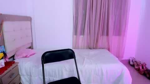Snapshot of vale_kross chatting on June 29, 2026, 3:01 pm HI IM NEW online show from June 29, 2026, 3:01 pm