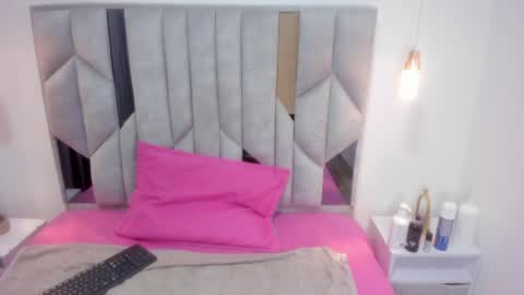 VALENTINA online show from December 14, 2024, 11:50 am