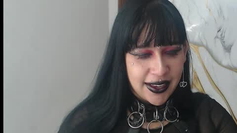 Snapshot of valen_ross7 chatting on May 6, 2026, 8:19 am valen_ross7 online show from May 6, 2026, 8:19 am