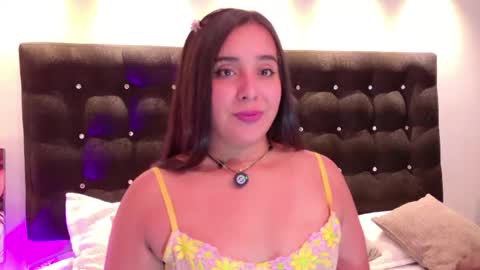 Valen Scott online show from April 1, 2026, 12:28 pm