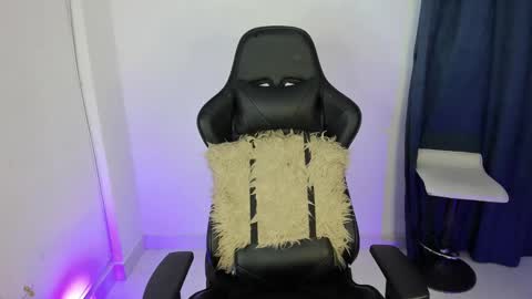 Snapshot of valen_sweet01 chatting on February 23, 2025, 5:07 pm valentina online show from February 23, 2025, 5:07 pm