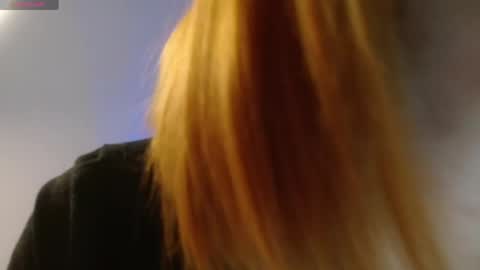 Snapshot of valengray chatting on April 25, 2026, 12:41 pm Valen online show from April 25, 2026, 12:41 pm
