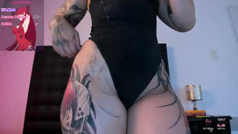 Snapshot of valengray chatting on May 29, 2026, 12:47 pm Valen online show from May 29, 2026, 12:47 pm