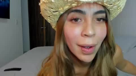 Angela online show from April 20, 2026, 11:50 pm