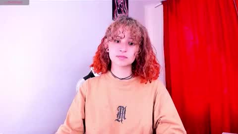 Valentina online show from September 9, 2025, 4:39 pm