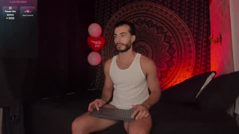 valentin_hoffman online show from February 13, 2025, 11:50 am