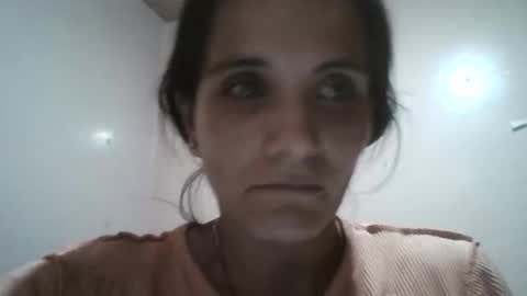 Snapshot of valentina376456 chatting on February 19, 2025, 12:35 am Julieta-2012 online show from February 19, 2025, 12:35 am
