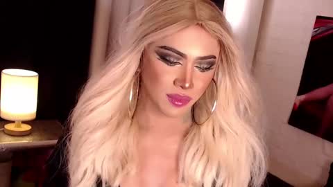 Amanda online show from December 15, 2024, 4:51 am