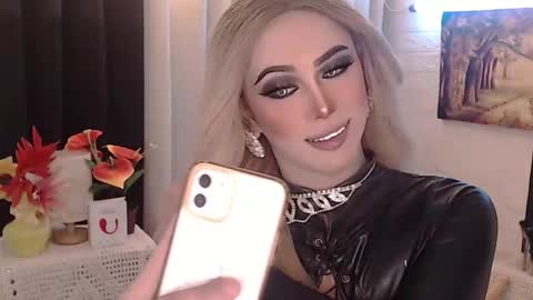 Amanda online show from September 14, 2025, 7:35 pm