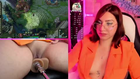 Snapshot of valentina_greco chatting on December 31, 2024, 2:03 pm Valentina online show from December 31, 2024, 2:03 pm