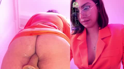 Snapshot of valentina_greco chatting on December 31, 2024, 5:07 pm Valentina online show from December 31, 2024, 5:07 pm