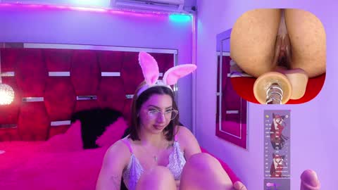 Snapshot of valentina_greco chatting on January 21, 2025, 5:30 pm Valentina online show from January 21, 2025, 5:30 pm