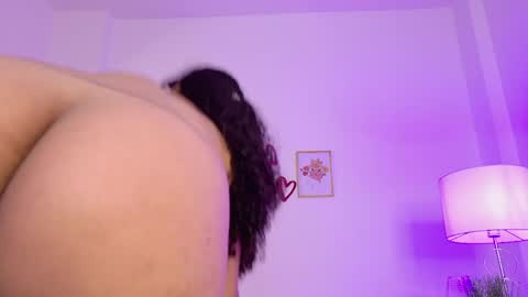 VALENTINA online show from June 4, 2026, 11:22 pm