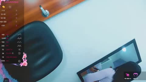 valentina_princess_ online show from February 6, 2025, 4:10 am