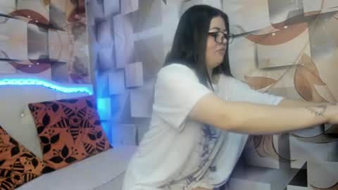 VALENTINA online show from July 23, 2026, 12:14 pm