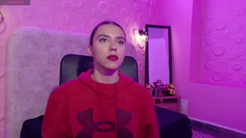 Snapshot of valentina_red18 chatting on November 16, 2025, 2:11 pm Valentina online show from November 16, 2025, 2:11 pm