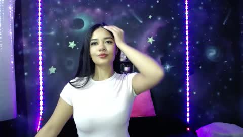 valentinarojass_ online show from February 21, 2026, 2:29 pm