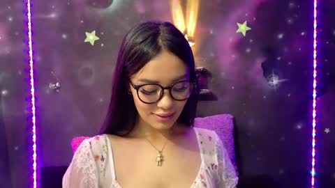 valentinarojass_ online show from May 27, 2026, 6:38 pm
