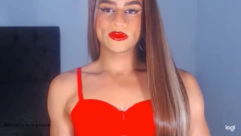 Snapshot of valentinaxxxdoll chatting on June 1, 2026, 2:02 am VALENTINA online show from June 1, 2026, 2:02 am