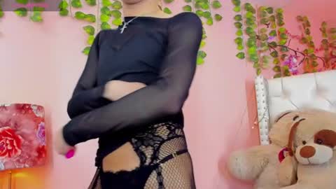 valentinee_xo online show from June 12, 2026, 4:55 am