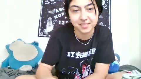 ValentineKitty online show from December 24, 2024, 8:27 pm