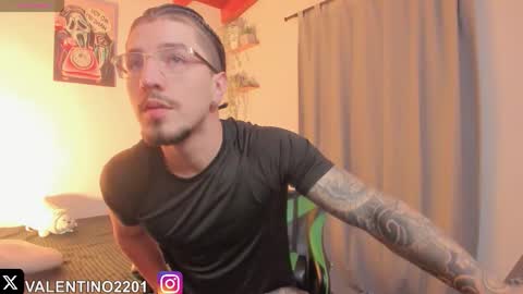 Snapshot of valentino2201 chatting on November 12, 2025, 12:22 am valentino online show from November 12, 2025, 12:22 am