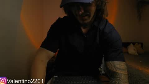 Valentino - 15 OFF valentino2201 online show from April 3, 2026, 1:58 am