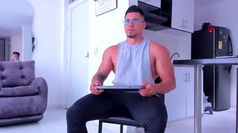    online show from December 10, 2024, 7:43 pm