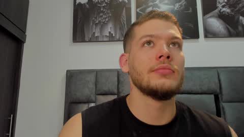 Snapshot of valentino_ferrari28 chatting on December 11, 2024, 12:23 am Valentino Ferrari online show from December 11, 2024, 12:23 am