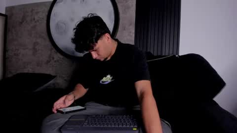 Snapshot of valentino_stonee chatting on July 27, 2026, 7:32 pm valentino_stonee online show from July 27, 2026, 7:32 pm