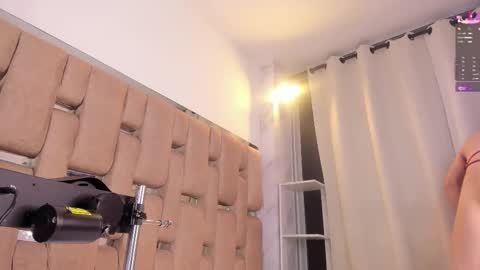 Valentino online show from October 9, 2025, 3:32 pm