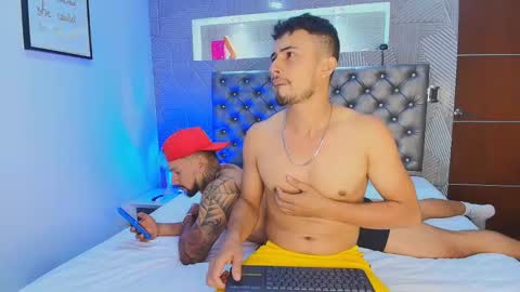  Valentinos  online show from March 14, 2026, 9:42 pm