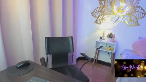 Valery And Daniel online show from October 31, 2025, 12:33 am