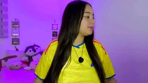 Snapshot of valeria_cherry chatting on July 4, 2026, 5:35 am valeria online show from July 4, 2026, 5:35 am