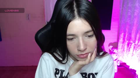 Snapshot of valeria_mendozza chatting on February 5, 2025, 5:41 am online show from February 5, 2025, 5:41 am