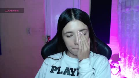 Snapshot of valeria_mendozza chatting on February 5, 2025, 8:43 am online show from February 5, 2025, 8:43 am