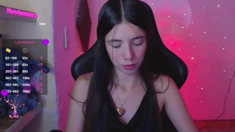 Snapshot of valeria_mendozza chatting on November 5, 2025, 5:51 am online show from November 5, 2025, 5:51 am