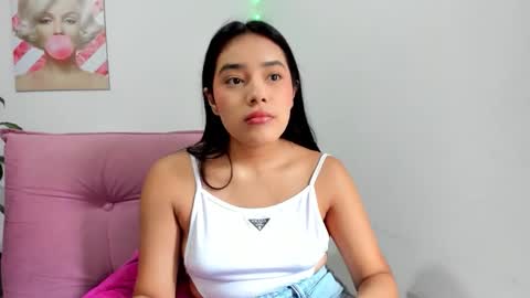 Snapshot of valeria_miller69 chatting on October 24, 2025, 1:40 pm valeria_miller69 online show from October 24, 2025, 1:40 pm