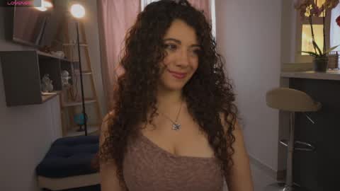 Valeria online show from May 16, 2026, 5:45 pm