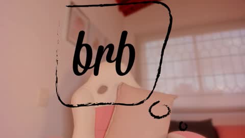 Snapshot of valeria_uribe22 chatting on October 10, 2025, 10:20 pm online show from October 10, 2025, 10:20 pm