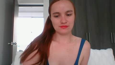 valeriafrannco online show from June 15, 2026, 8:44 pm