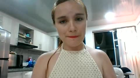 valeriafrannco online show from June 19, 2026, 4:17 am