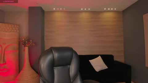 Snapshot of valeriaroldanx chatting on April 21, 2026, 11:49 am Valeria online show from April 21, 2026, 11:49 am