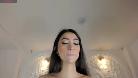 Snapshot of valeriavelvet chatting on April 17, 2026, 12:08 pm Vale online show from April 17, 2026, 12:08 pm