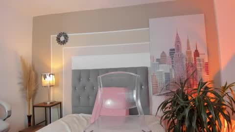 Valeria online show from December 20, 2024, 11:16 pm