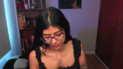 Val  online show from July 4, 2026, 4:02 pm