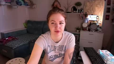 Snapshot of valerie_cutee chatting on May 21, 2026, 10:44 am Lera online show from May 21, 2026, 10:44 am