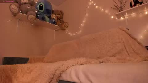 Snapshot of valerie_cutee chatting on May 21, 2026, 10:50 pm Lera online show from May 21, 2026, 10:50 pm